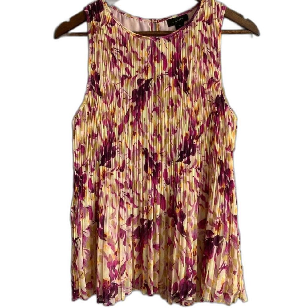 Halogen Floral Pleated Tank size Medium